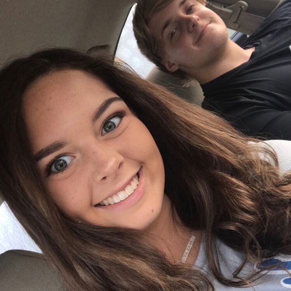 Meet your Posher, Blakelee - Picture 2 of 4